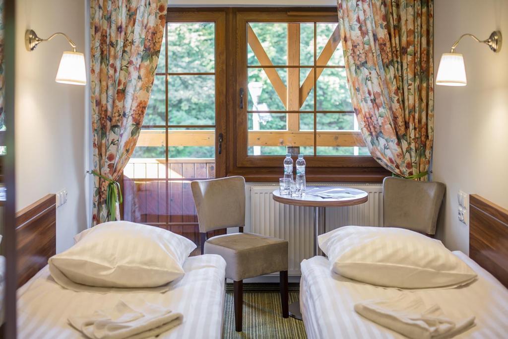 Готель Lesne Patio Катовіце Екстер'єр фото
